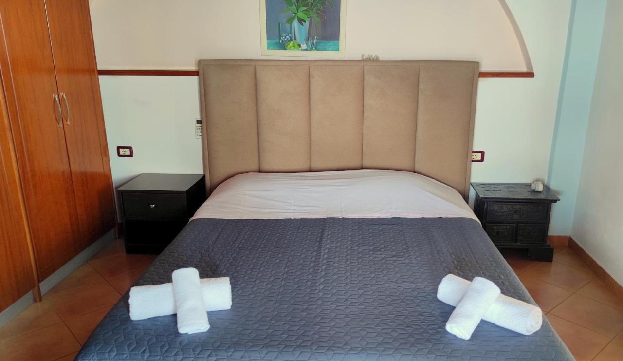 Q Bay Apartments Qeparo Luaran gambar