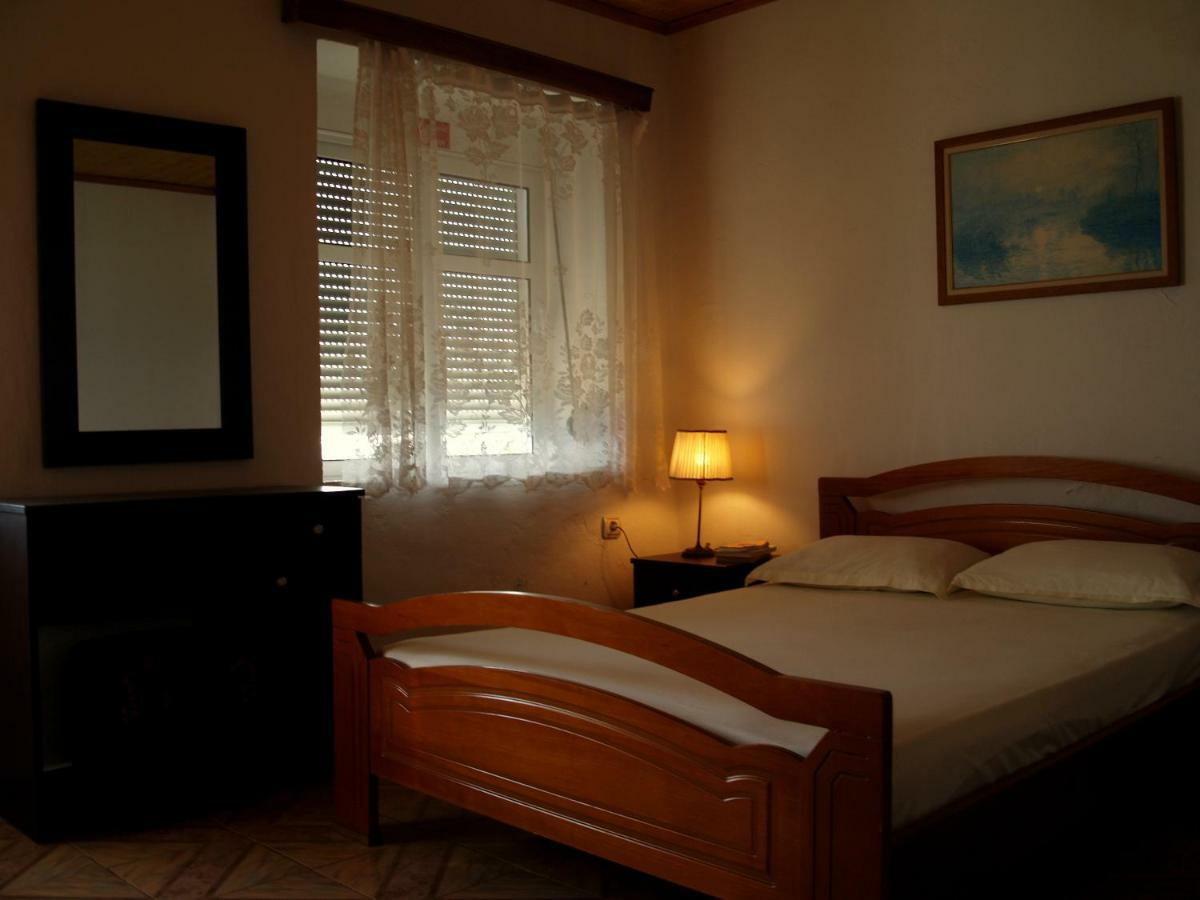 Q Bay Apartments Qeparo Luaran gambar