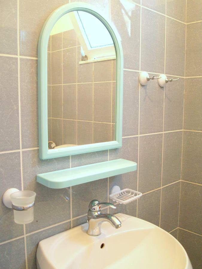 Q Bay Apartments Qeparo Luaran gambar